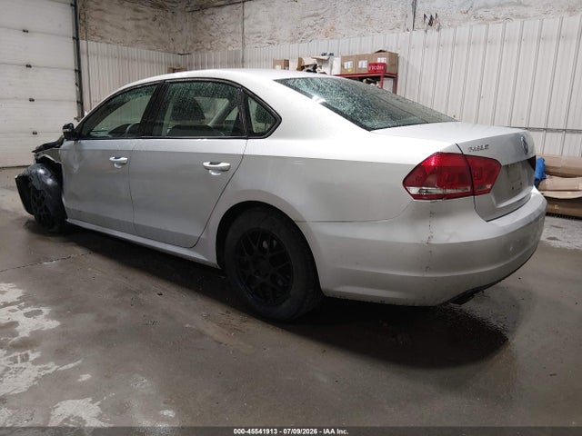 Aukcja sprzedaży 2013 Volkswagen Passat 2.5l S, vin: 1VWAP7A30DC112624, numer aukcji: 45541913