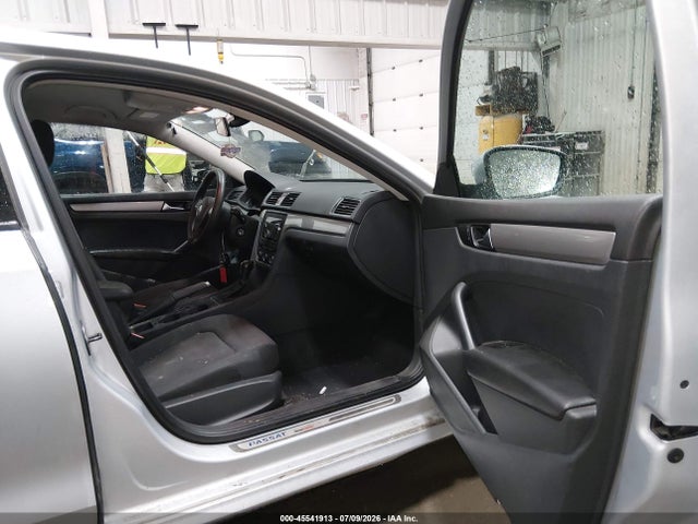 Aukcja sprzedaży 2013 Volkswagen Passat 2.5l S, vin: 1VWAP7A30DC112624, numer aukcji: 45541913