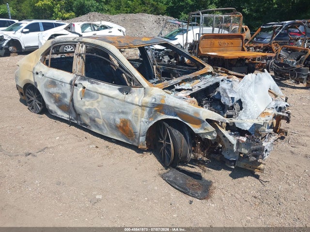 Auction sale of the 2022 Toyota Camry Xle, vin: 4T1F11AK0NU003618, lot number: 45541973