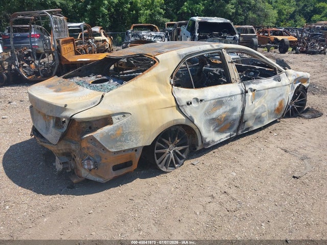 Продаж на аукціоні авто 2022 Toyota Camry Xle, vin: 4T1F11AK0NU003618, номер лоту: 45541973