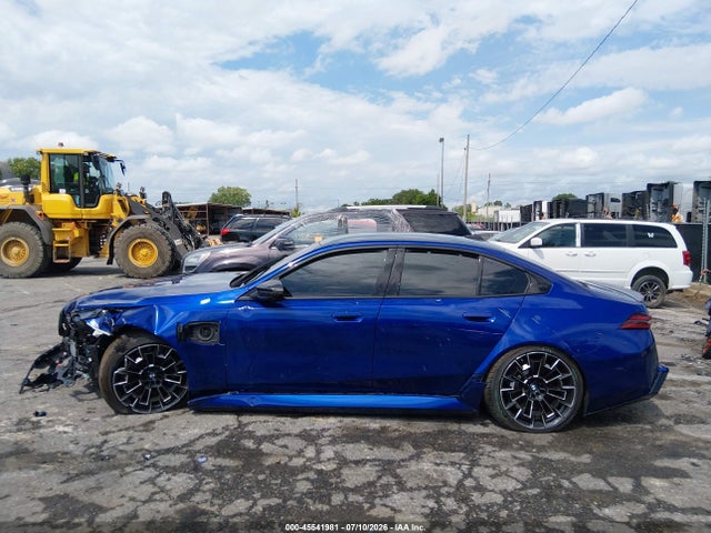 WBS83FK06SCT09928 BMW M5