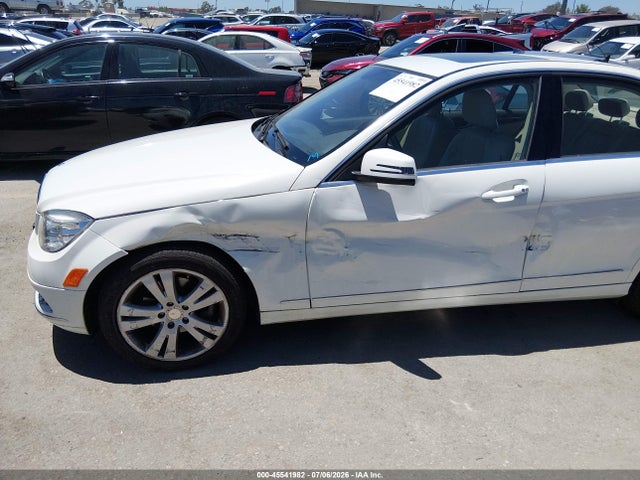 Aukcja sprzedaży 2011 Mercedes-benz C 300 Luxury, vin: WDDGF5EB3BR146854, numer aukcji: 45541982