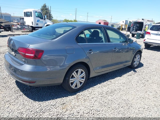 3VW2B7AJ3HM279338 Volkswagen Jetta 1.4t S