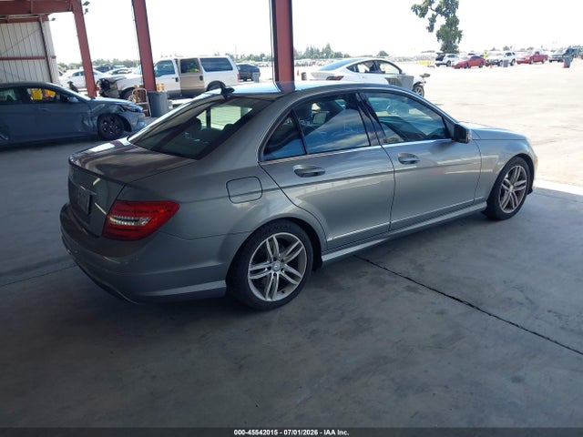 45542015 :رقم المزاد ، WDDGF4HB2DA851877 vin ، 2013 Mercedes-benz C 250 Sport مزاد بيع
