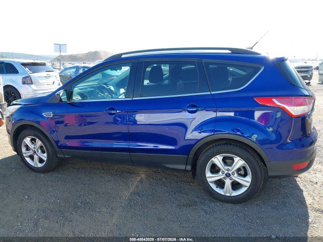 1FMCU9GX3FUB63683 Ford ESCAPE SE