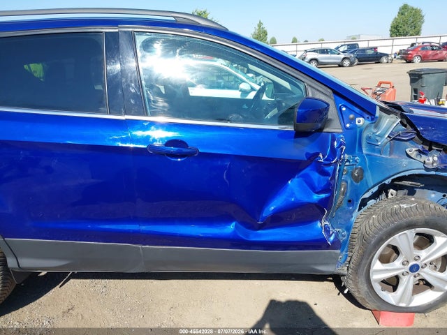 1FMCU9GX3FUB63683 Ford ESCAPE SE