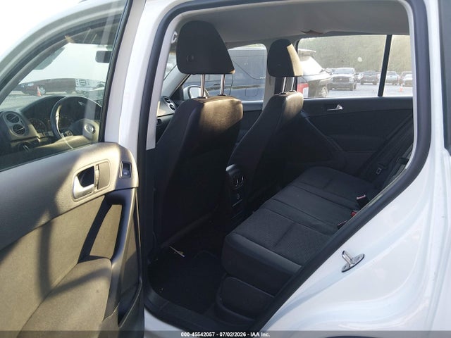 Auction sale of the 2015 Volkswagen Tiguan S, vin: WVGAV7AX8FW555676, lot number: 45542057