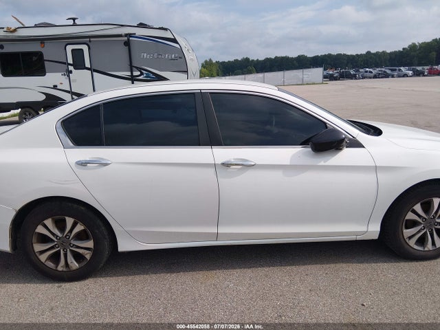 Auction sale of the 2015 Honda Accord Lx, vin: 1HGCR2F31FA026272, lot number: 45542058