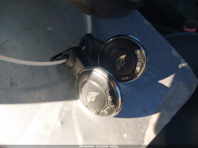 Auction sale of the 2014 Mini Convertible Cooper S, vin: WMWZP3C58ET298327, lot number: 45542092