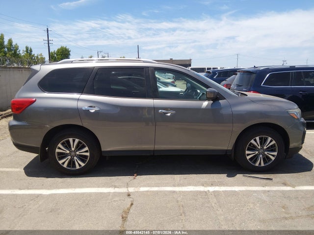 Продажа на аукционе авто 2018 Nissan Pathfinder S, vin: 5N1DR2MN7JC610661, номер лота: 45542145