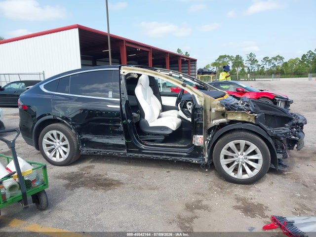 Aukcja sprzedaży 2019 Tesla Model X 100d/75d/long Range, vin: 5YJXCAE2XKF185734, numer aukcji: 45542164