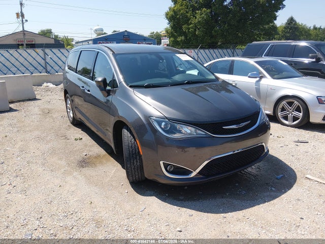 Aukcja sprzedaży 2018 Chrysler Pacifica Touring Plus, vin: 2C4RC1FG6JR315871, numer aukcji: 45542166