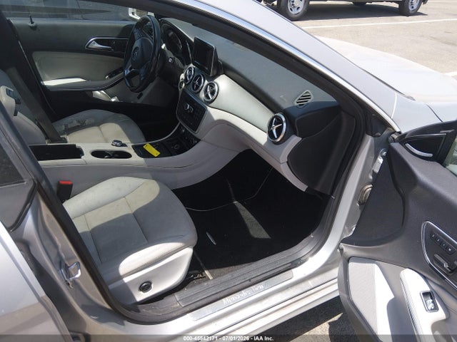Auction sale of the 2014 Mercedes-benz Cla 250, vin: WDDSJ4EB3EN038443, lot number: 45542171