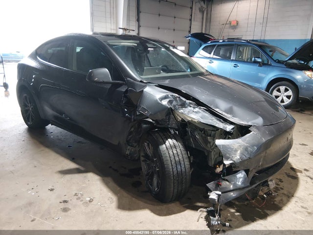 Auction sale of the 2024 Tesla Model Y Long Range Dual Motor All-wheel Drive, vin: 7SAYGDEE6RA325535, lot number: 45542195