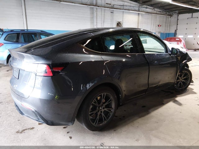 Auction sale of the 2024 Tesla Model Y Long Range Dual Motor All-wheel Drive, vin: 7SAYGDEE6RA325535, lot number: 45542195