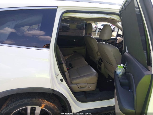 45542196 :رقم المزاد ، 5FNYF6H94GB078641 vin ، 2016 Honda Pilot Touring مزاد بيع
