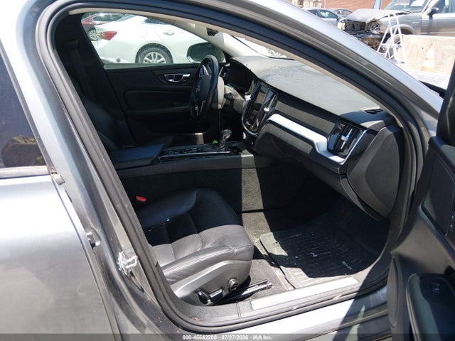 Aukcja sprzedaży 2020 Volvo S60 T6 Momentum, vin: 7JRA22TK0LG063037, numer aukcji: 45542200