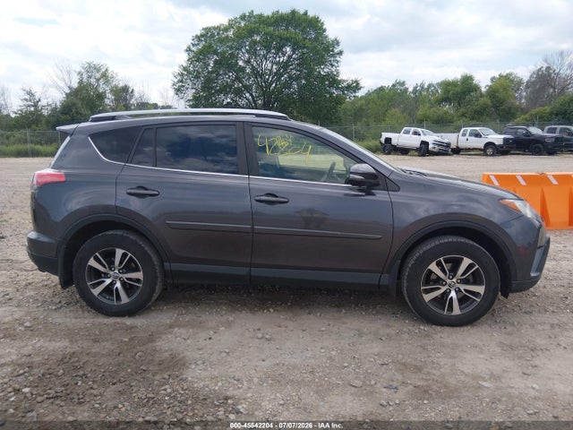 Toyota Rav4 Xle 2017 JTMRFREV2HJ147635 Image 13
