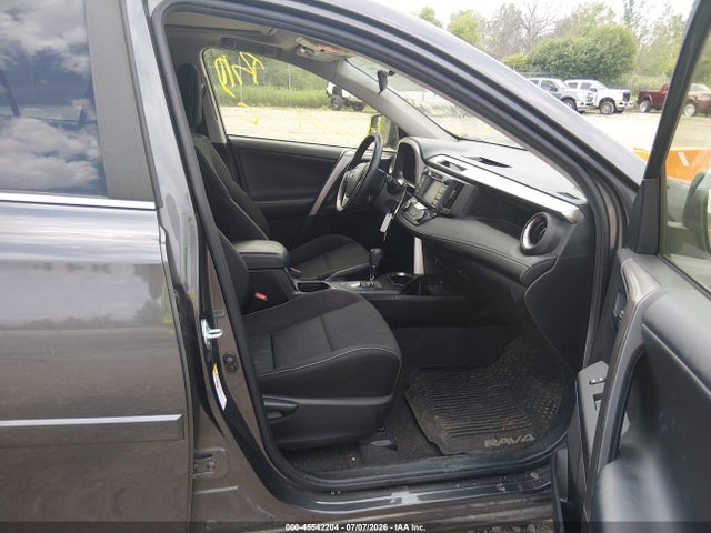 Toyota Rav4 Xle 2017 JTMRFREV2HJ147635 Image 5