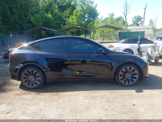 2023 Tesla Model Y Awd/performance Dual Motor All-wheel Drive მანქანა იყიდება აუქციონზე, vin: 7SAYGDEF1PF698720, აუქციონის ნომერი: 45542264