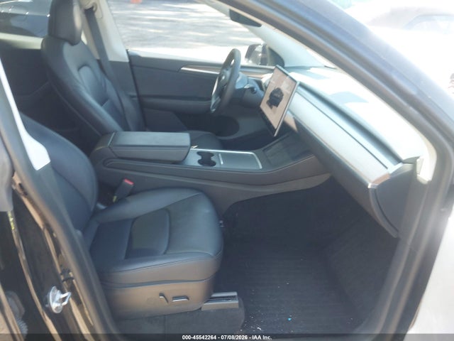 2023 Tesla Model Y Awd/performance Dual Motor All-wheel Drive მანქანა იყიდება აუქციონზე, vin: 7SAYGDEF1PF698720, აუქციონის ნომერი: 45542264
