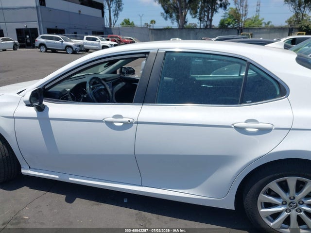 Toyota CAMRY LE 2019 4T1B11HK8KU807536 Image 15