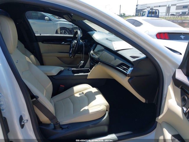 45542316 :رقم المزاد ، 1G6KB5RS1KU113779 vin ، 2019 Cadillac Ct6 Luxury مزاد بيع