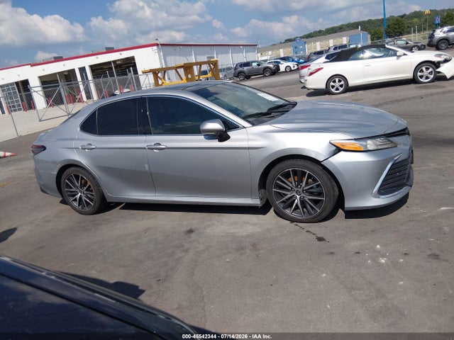 2021 Toyota Camry Xle Awd მანქანა იყიდება აუქციონზე, vin: 4T1F11BK6MU030710, აუქციონის ნომერი: 45542344