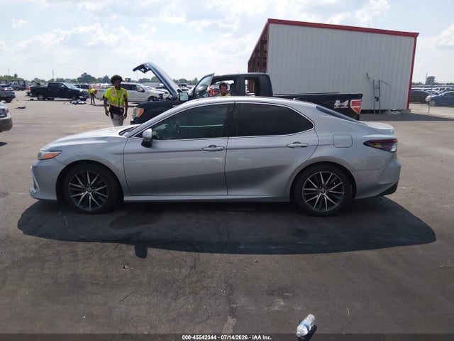 2021 Toyota Camry Xle Awd მანქანა იყიდება აუქციონზე, vin: 4T1F11BK6MU030710, აუქციონის ნომერი: 45542344
