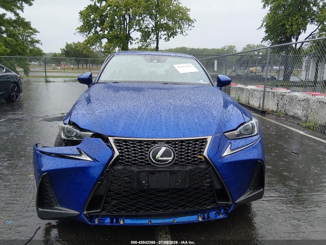 Auction sale of the 2019 Lexus Is 300, vin: JTHC81D29K5038029, lot number: 45542366