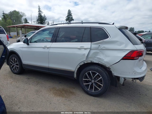 3VV2B7AX9MM108709 Volkswagen Tiguan 2.0t Se/2.0t Se R-line Black/2.0t Sel