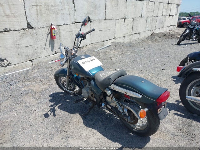 45542428 :رقم المزاد ، JS1NJ48A1X2101757 vin ، 1999 Suzuki Gz250 مزاد بيع