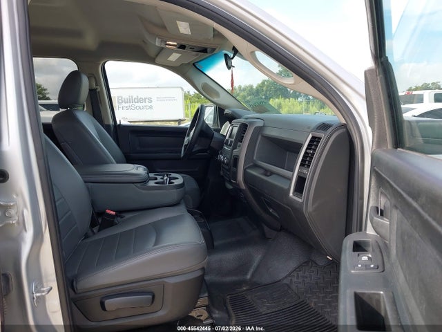 Продажа на аукционе авто 2018 Ram 1500 Tradesman  4x2 5'7 Box, vin: 1C6RR6KG3JS317181, номер лота: 45542445