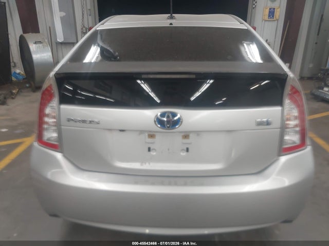 Toyota Prius Three 2014 JTDKN3DU5E1791703 Image 16