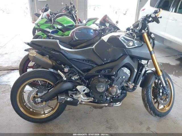 Auction sale of the 2014 Yamaha Fz09, vin: JYARN33E0EA003897, lot number: 45542475