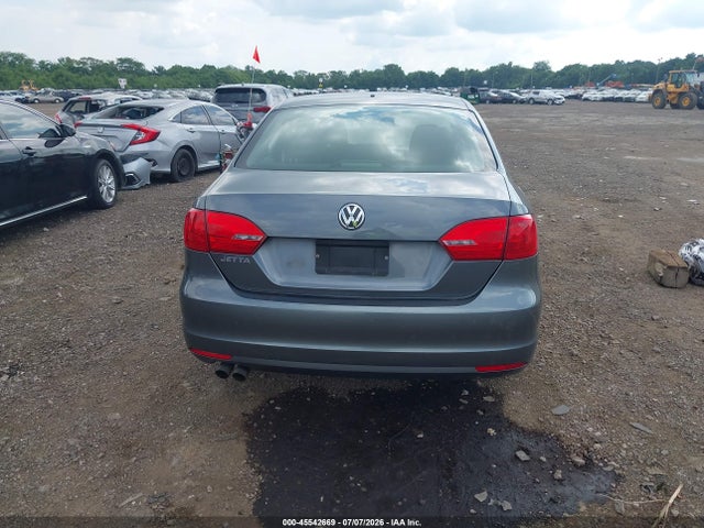 Продажа на аукционе авто 2013 Volkswagen Jetta 2.0l S, vin: 3VW2K7AJ8DM401556, номер лота: 45542669