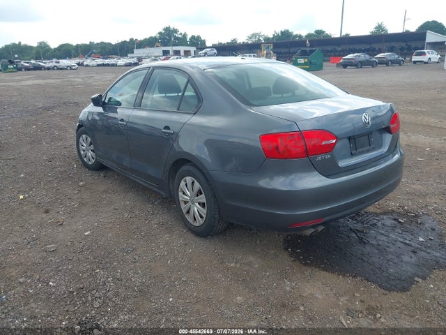 Продажа на аукционе авто 2013 Volkswagen Jetta 2.0l S, vin: 3VW2K7AJ8DM401556, номер лота: 45542669