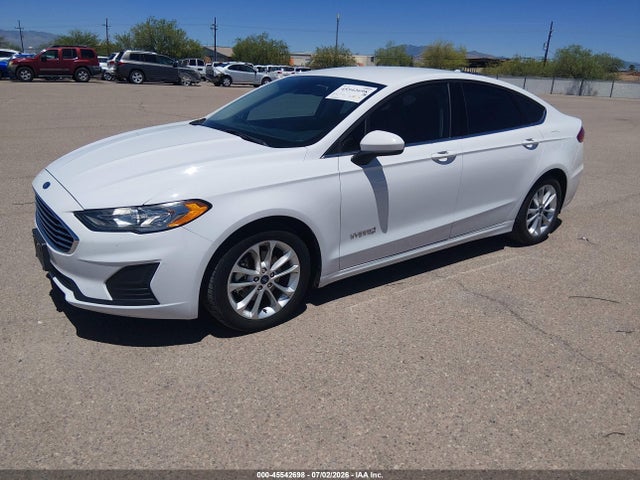 Ford Fusion Hybrid Se 2019 3FA6P0LU2KR211195 Image 2