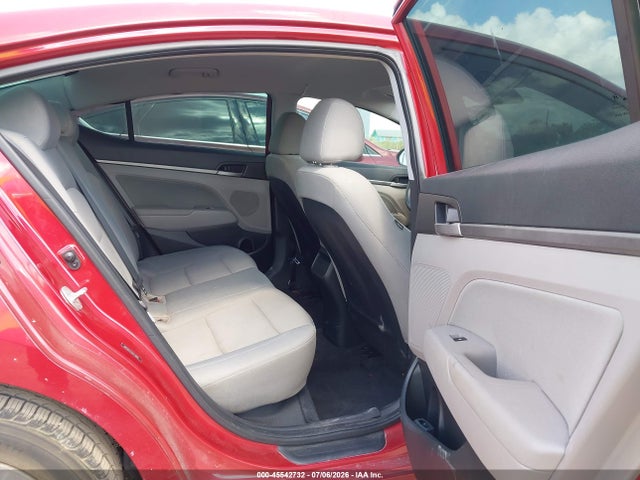 Продажа на аукционе авто 2018 Hyundai Elantra Sel, vin: 5NPD84LF8JH214899, номер лота: 45542732
