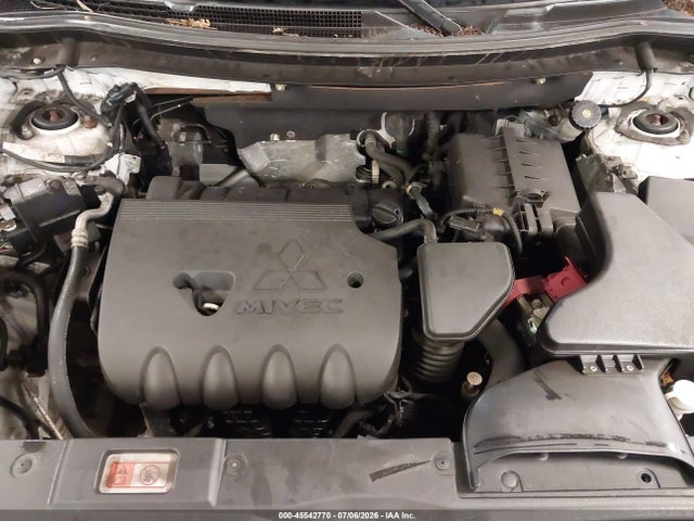 Продаж на аукціоні авто 2018 Mitsubishi Outlander Le, vin: JA4AZ3A37JZ020421, номер лоту: 45542770