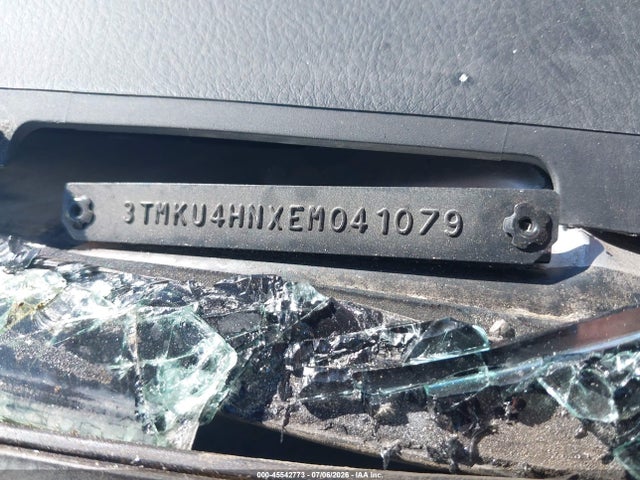 3TMKU4HNXEM041079 Toyota Tacoma Prerunner V6