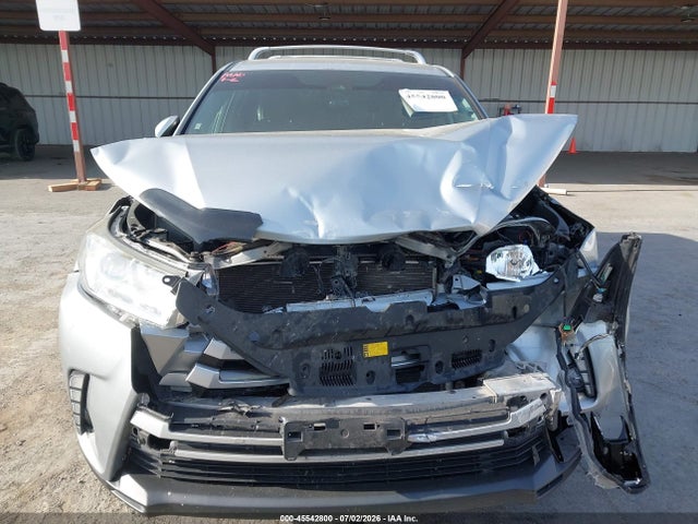 Toyota Highlander Le 2019 5TDBZRFH3KS701437 Image 12