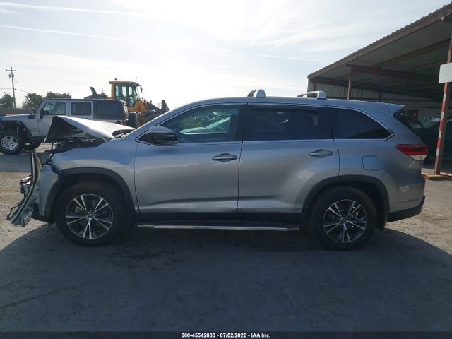 Toyota Highlander Le 2019 5TDBZRFH3KS701437 Image 14