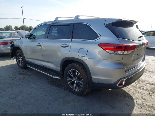 Toyota Highlander Le 2019 5TDBZRFH3KS701437 Image 3