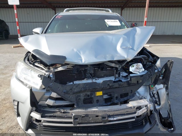 Toyota Highlander Le 2019 5TDBZRFH3KS701437 Image 6