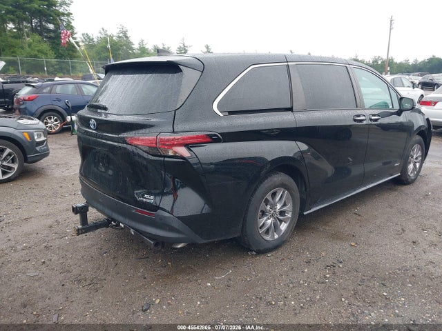 Toyota SIENNA XLE 2021 5TDYRKEC5MS017290 Image 4