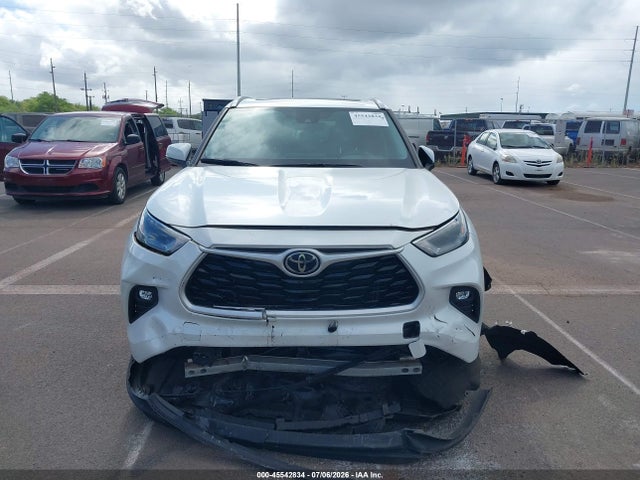 Toyota Highlander Xle 2022 5TDGZRAH3NS129755 Image 12