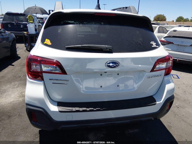 Subaru Outback 2.5i Limited 2018 4S4BSANC0J3200965 Image 17
