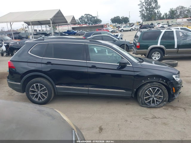 3VV3B7AXXLM046434 Volkswagen Tiguan 2.0t Se/2.0t Se R-line Black/2.0t Sel
