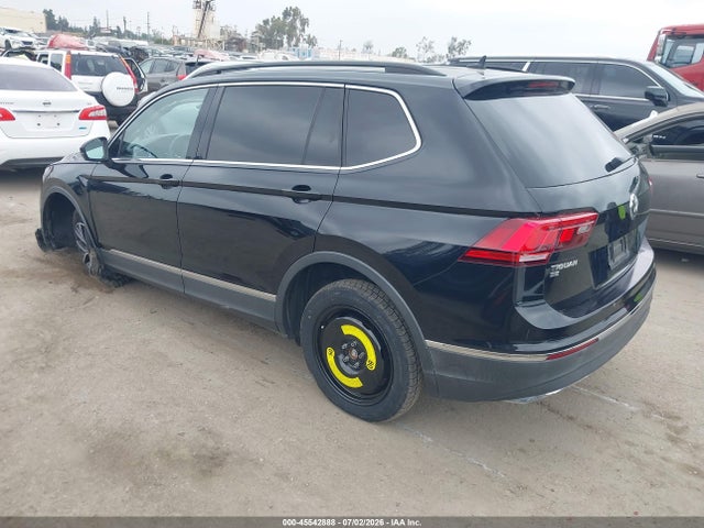 3VV3B7AXXLM046434 Volkswagen Tiguan 2.0t Se/2.0t Se R-line Black/2.0t Sel